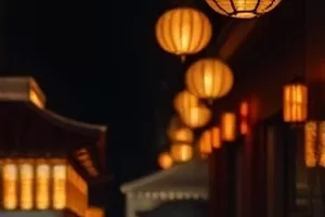 《光影补课笔记》封面，散落的胶片与翻开的笔记本